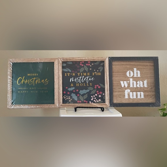 3 Square Wood Christmas Holiday Signs (Target Brand) - Picture 1 of 10